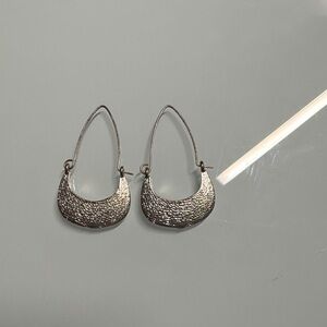 Elegant Silver Textured Earrings